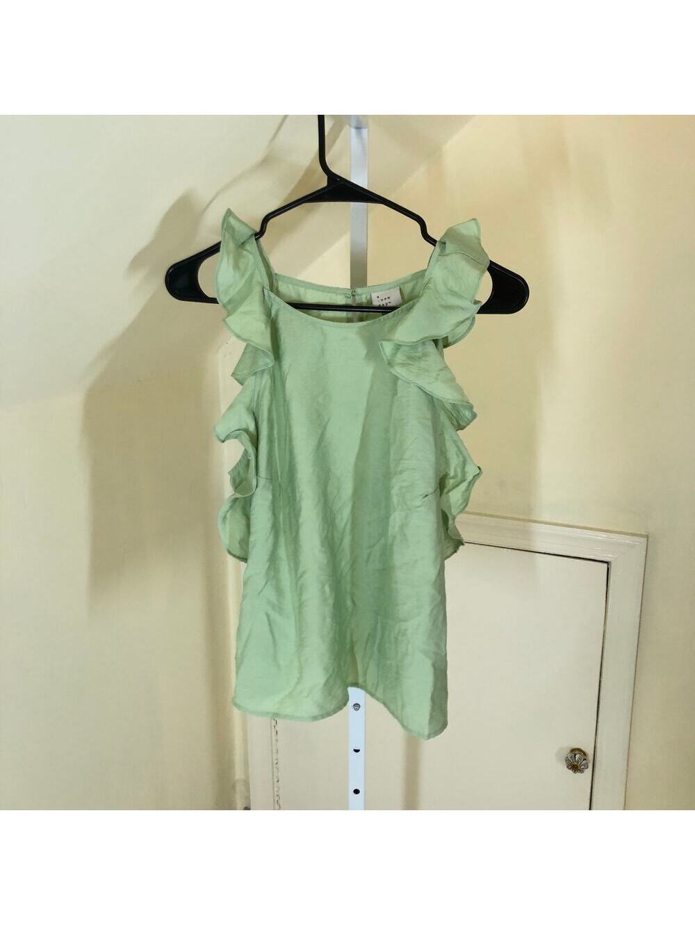 A New Day NWT Women's Green Ruffle Sleeveless Blouse Size M